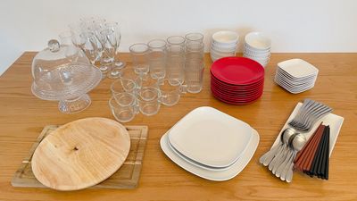 おしゃれなケーキスタンド、木製トレー、コップなど、映え食器を無料でご利用頂けます🍽️ - 【ALTERNA柏】 【オルタナ柏】プロジェクター、撮影備品完備！パーティも撮影も◎の室内の写真