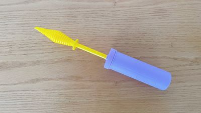 風船空気入れ🎈手動のポンプで風船があっという間に膨らみます！ - 【ALTERNA柏】 【オルタナ柏】プロジェクター、撮影備品完備！パーティも撮影も◎の室内の写真