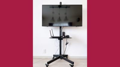 大画面テレビも完備📺キャスター付きで、お好きな位置に自由に移動可能です！ - 【ALTERNA柏】 【オルタナ柏】プロジェクター、撮影備品完備！パーティも撮影も◎の室内の写真