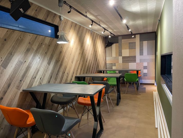 ペット同伴可！貸切カフェスペース！BBQ可！ドックラン付き！ - トリミングスタジオ　クーシー(カメレオンカフェ)