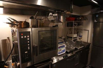 MYROOM restaurant 恵比寿 Relax restaurant 恵比寿 | こだわりのキッチンの設備の写真