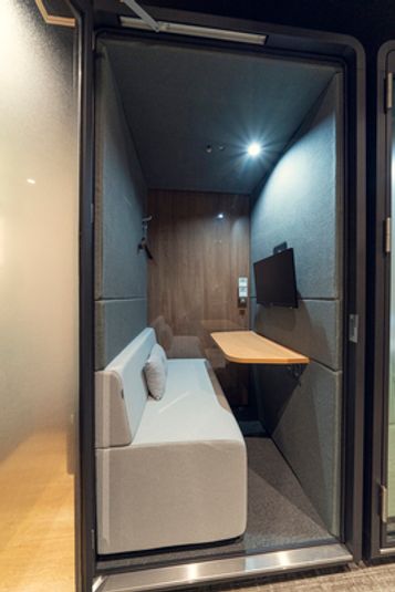 ROOM R 02 - H¹T川崎（サテライト型シェアオフィス）