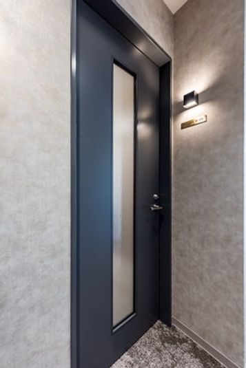 ROOM W 08 - H¹T新橋銀座口（サテライト型シェアオフィス）