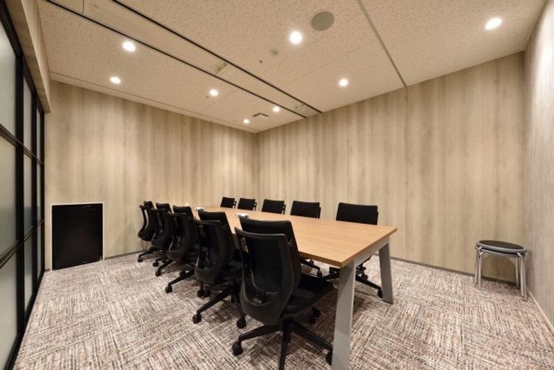 H¹T武蔵小杉北口（サテライト型シェアオフィス） 会議室(10名)の室内の写真