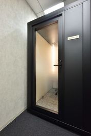 H¹T武蔵小杉新南口（個室・会議室予約用）（サテライト型シェアオフィス） ROOM L 01の室内の写真