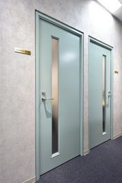 H¹T武蔵小杉新南口（個室・会議室予約用）（サテライト型シェアオフィス） ROOM W 01の室内の写真