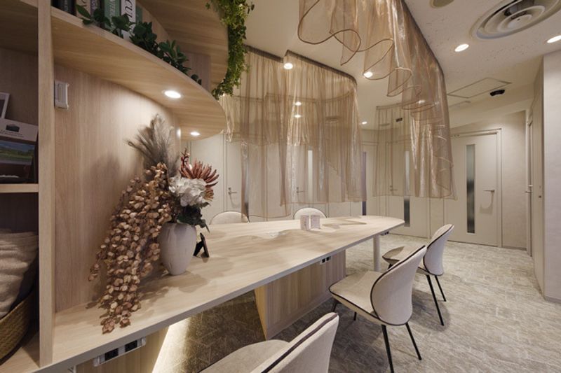 OPEN SPACE - H¹T by W 新宿東南口（サテライト型シェアオフィス）