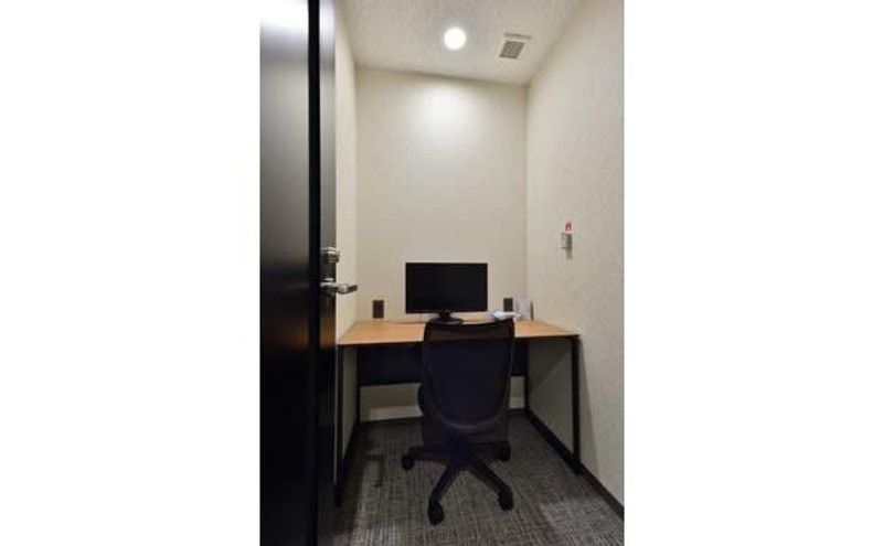 ROOM W 01 - H¹T渋谷道玄坂（サテライト型シェアオフィス）
