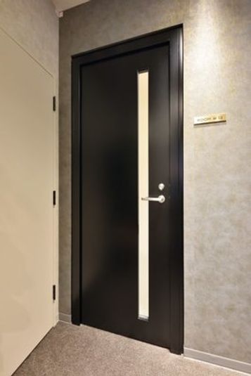 ROOM W 12 - H¹T王子（サテライト型シェアオフィス）