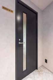 H¹T方南町（サテライト型シェアオフィス） ROOM W 04の室内の写真