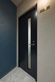 H¹T稲毛海岸（サテライト型シェアオフィス） ROOM W 07の室内の写真