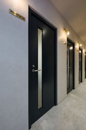 H¹T稲毛海岸（サテライト型シェアオフィス） ROOM W 14の室内の写真