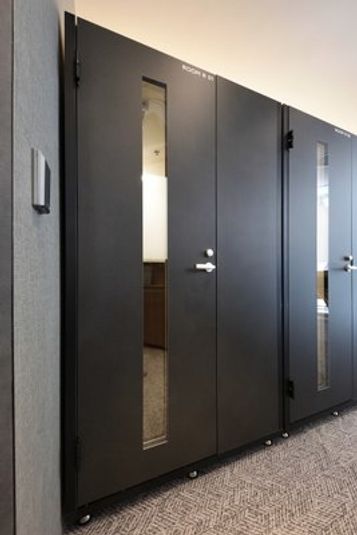 ROOM R 01 - H¹T川口（サテライト型シェアオフィス）