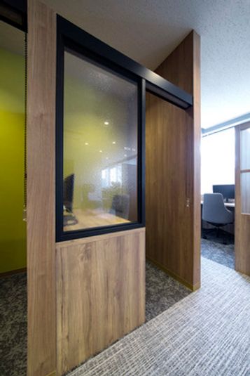 BOX 04（1名） - H¹T本八幡南口（サテライト型シェアオフィス）