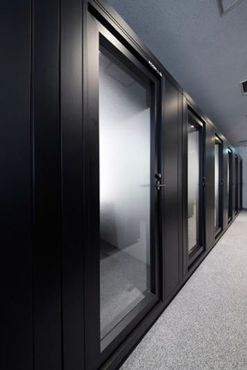 ROOM L 06 - H¹T南越谷（サテライト型シェアオフィス）