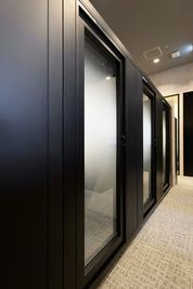 H¹T横浜ビジネスパーク（サテライト型シェアオフィス） ROOM L 06の室内の写真