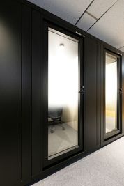 H¹T横浜西口 THE GARDEN（サテライト型シェアオフィス） ROOM L 10の室内の写真
