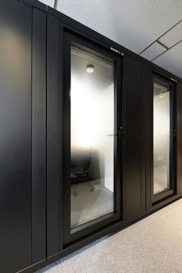 ROOM L 13 - H¹T横浜西口 THE GARDEN（サテライト型シェアオフィス）