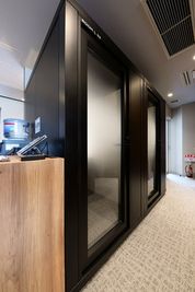 H¹T稲毛（サテライト型シェアオフィス） ROOM L 03の室内の写真