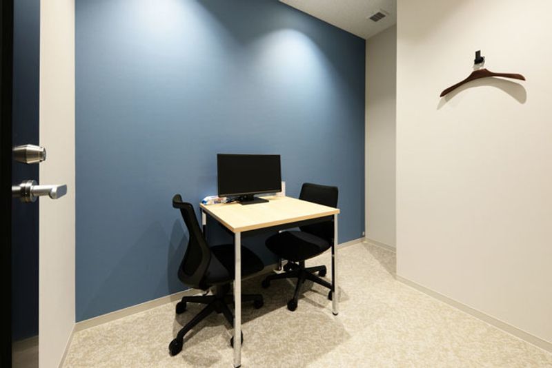 H¹T藤沢（サテライト型シェアオフィス） 会議室 01(2名)の室内の写真