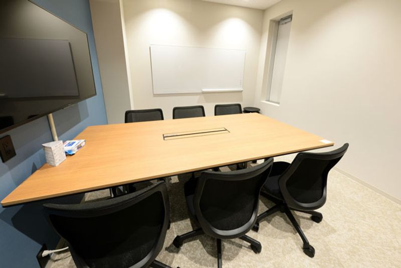 会議室 02(6名) - H¹T藤沢（サテライト型シェアオフィス）