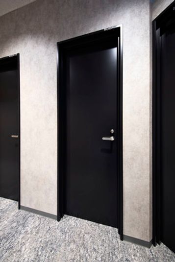 ROOM W 01 - H¹T東京ビッグサイト前（サテライト型シェアオフィス）