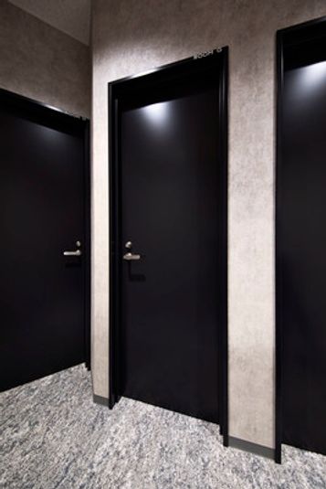 ROOM W 05 - H¹T東京ビッグサイト前（サテライト型シェアオフィス）