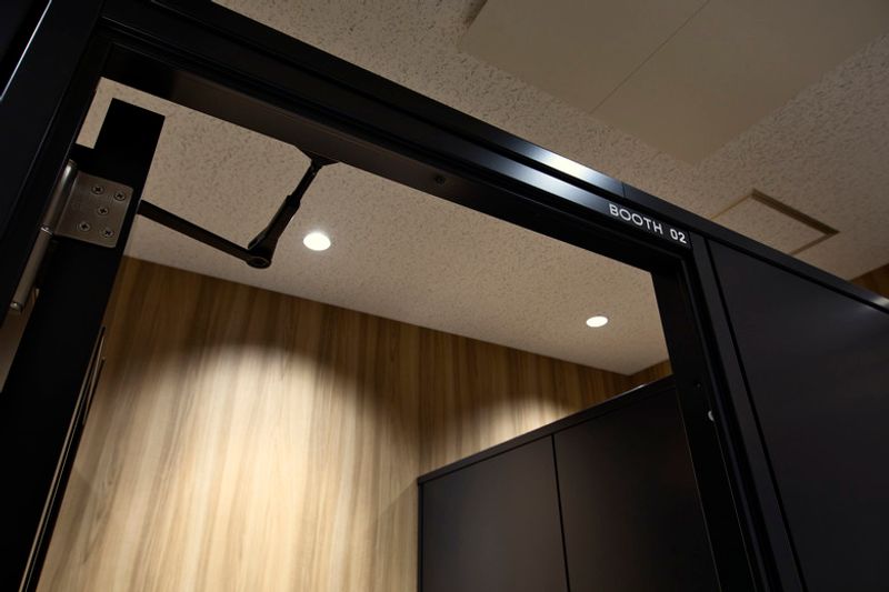 BOOTH 02（1名） - H¹T東京ビッグサイト前（サテライト型シェアオフィス）