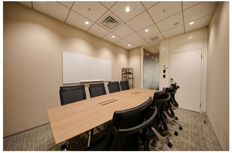 会議室 02(8名) - H¹T仙台（サテライト型シェアオフィス）