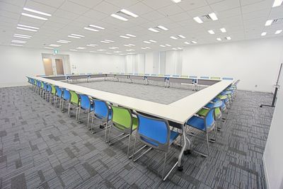 名古屋会議室 プライムセントラルタワー名古屋駅前店 第1会議室の室内の写真