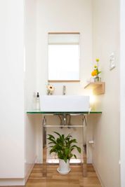 トイレ前 - 鍼灸サロン サロン スペース　Room Bタイプの設備の写真