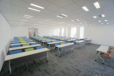 名古屋会議室 プライムセントラルタワー名古屋駅前店 第1会議室の室内の写真