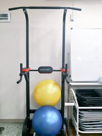 懸垂マシン ／ バランスボール - スタジオ２１ アクセスのよい多目的レッスンスタジオ／会議室の設備の写真