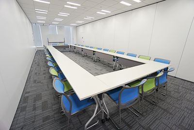 名古屋会議室 プライムセントラルタワー名古屋駅前店 第2会議室の室内の写真