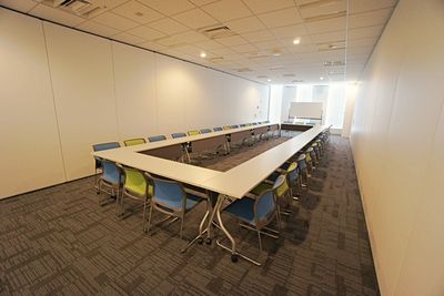 名古屋会議室 プライムセントラルタワー名古屋駅前店 第2会議室の室内の写真