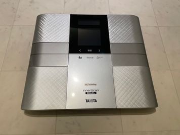 タニタ体重計 - 堀江パーソナルジム  堀江パーソナルジムの設備の写真