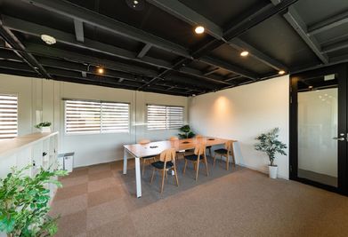 U-SPACE垂水海岸通店 Coworking A席の室内の写真