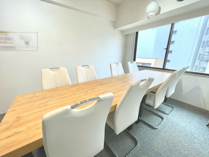 新大阪のスペース - 新大阪駅の東口10秒のレンタルスペース/会議室【SS新大阪】