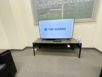 【モニターなどの室内設備は全て無料でお使いいただけます】 - 【閉店】TIME SHARING 渋谷宇田川 1Aの室内の写真