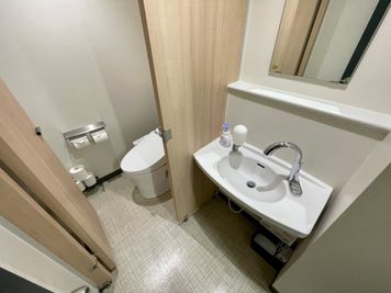 【2階女性トイレ（個室×1）】 - 【閉店】TIME SHARING 渋谷宇田川 1Aの設備の写真