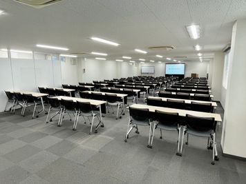 【大規模ですが使いやすいレイアウトの会議室です】 - 【閉店】TIME SHARING 渋谷宇田川 2Aの室内の写真