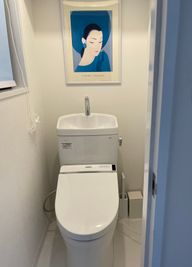 清潔なお手洗い - Private art gallery 薬院駅側1Fフロアまるごとプライベート美容室　最新の機材導入の設備の写真