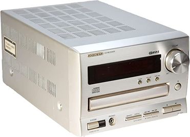 OnkyoのCDアンプを設置しています。
（ipod・iphone等とCDコンポを接続するイヤフォンジャック、 Lightningコネクタがあります。） - UraraStudio横浜 うらら 黄金町店の室内の写真