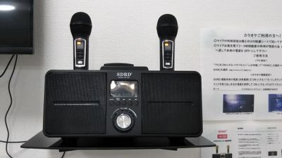 カラオケソフトDAMは利用者のアカウントでご利用下さい - トラストワンビル22 コスモスレンタルスペースの室内の写真