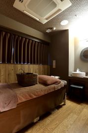 ※タオルはオプション品となります。 - minoriba_SANATIOホテルサンルートプラザ新宿店 レンタルサロンの室内の写真