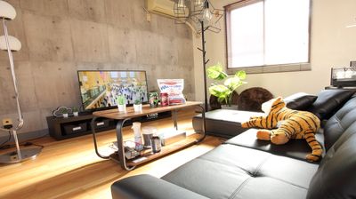 日中も明るく気持ちがいいお部屋です - みんなの秘密基地『レイズ（Rays）』 大宮レンタルスペース『レイズ（Rays）』の室内の写真