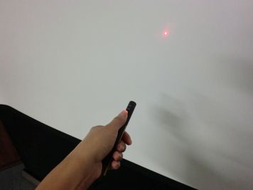 【PARM-CITY131貸会議室　Room5D】レーザーポインターをご用意しております｜ - PARM-CITY131貸会議室 仙台｜PARM-CITY131貸会議室　Room5D｜最大8名の設備の写真