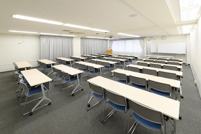 ワイム貸会議室神田　ご予約は00分～00分でお願いいたします Room 8Aの室内の写真