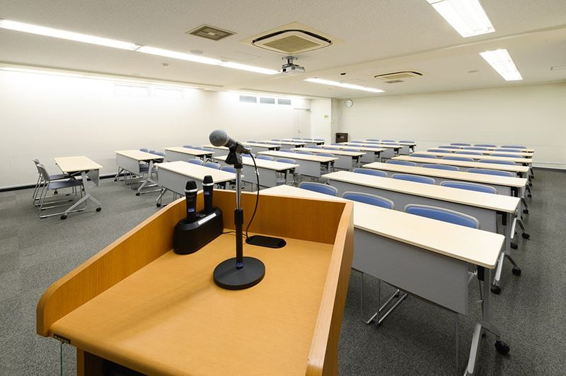 Room 8A - ワイム貸会議室神田　ご予約は00分～00分でお願いいたします