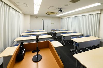 ワイム貸会議室神田　ご予約は00分～00分でお願いいたします Room 7Bの室内の写真